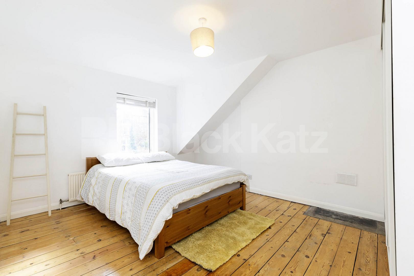 Top floor 1 bedroom with exposed brick and private roof terrace Hillfield Avenue, Crouch End / Hornsey